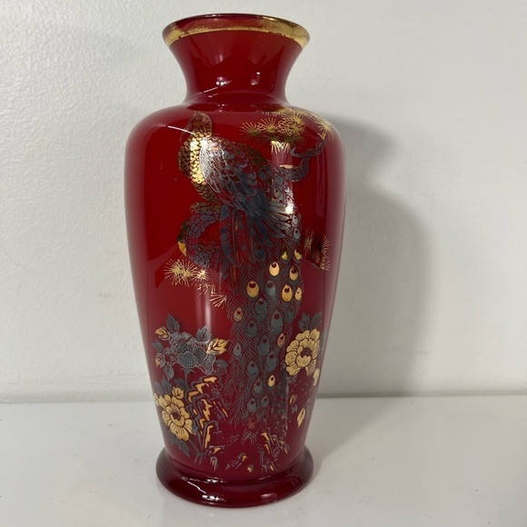 Vintage Red Gold Trim Vase Peacock Design Flowers MCM Glass - Picture 3 of 15
